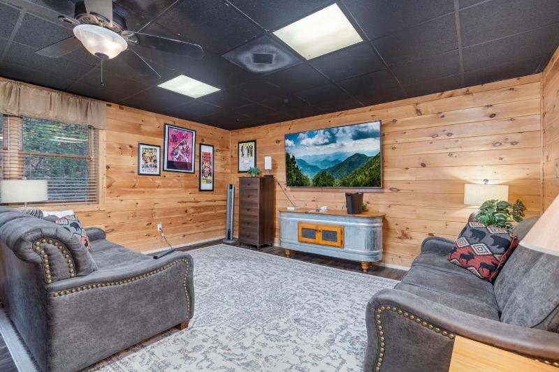 ER101 - Heavenly Hideaway Great location - Close to town! cabin - image 47