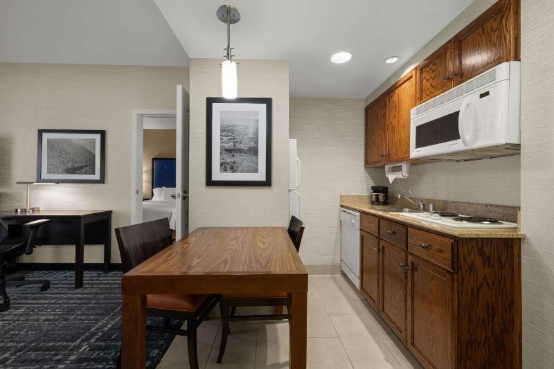 King Studio Suite - Non-Smoking image 2