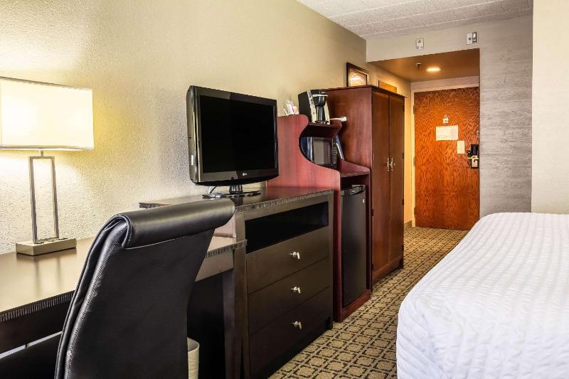 King Room - Disability Access/Non-Smoking image 4