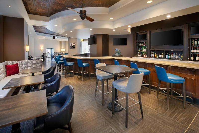 Courtyard by Marriott Atlanta Downtown - image 2