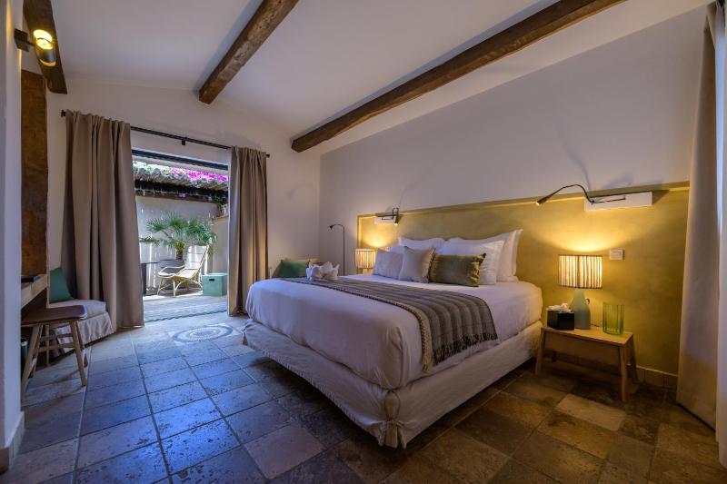Room with Patio (2 Adults) image 1