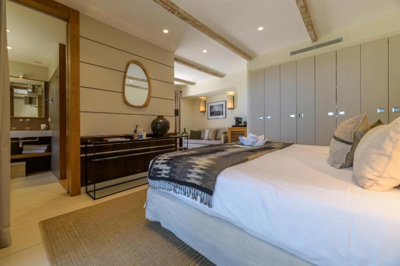 Junior Suite with Sea View (2 Adults) image 4