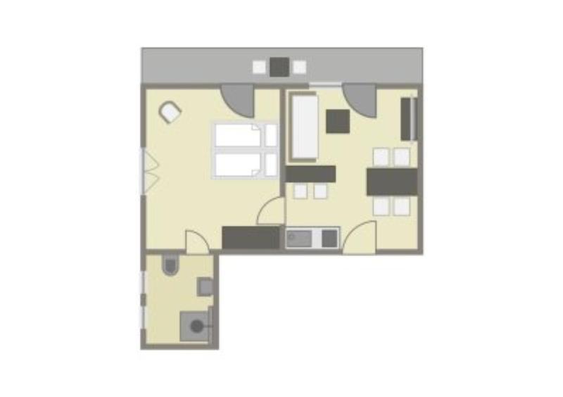One-Bedroom Apartment 3 image 2