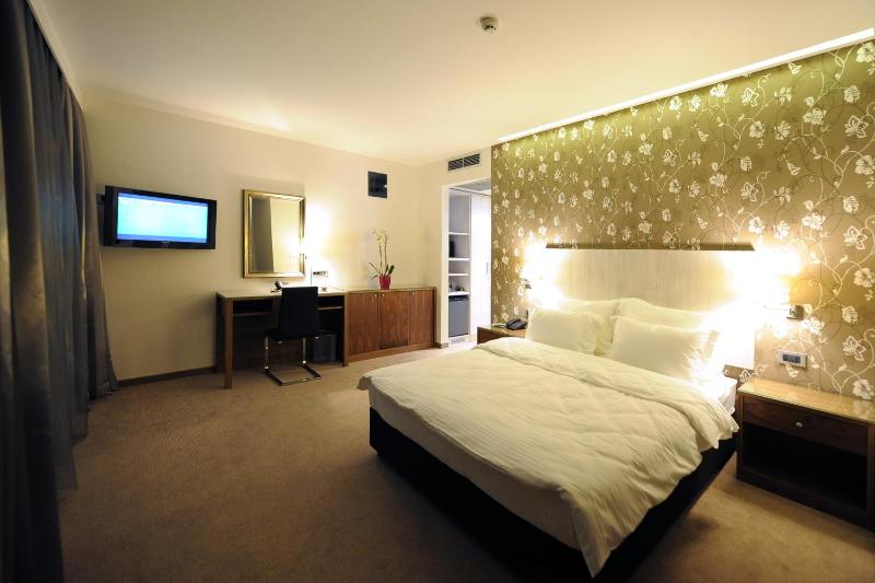 Junior Room image 3