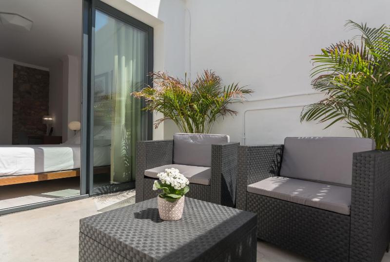 Budget Standard double room with terraze (2 Adultos) - Annexe image 2
