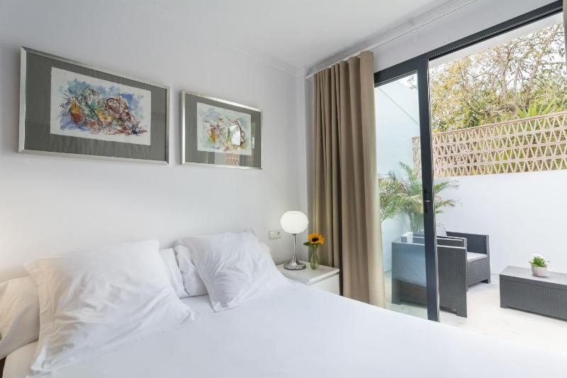 Budget Standard double room with terraze (2 Adultos) - Annexe image 3