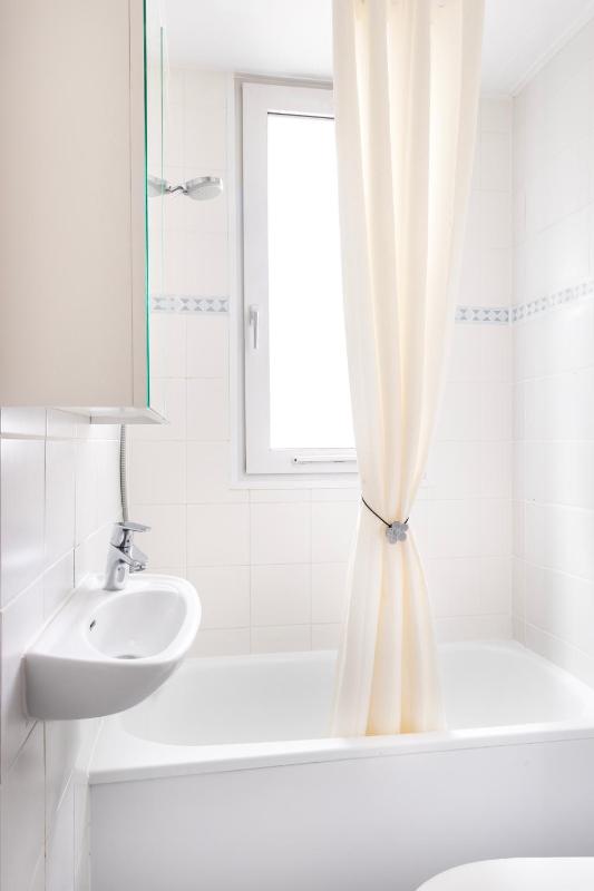 Budget Studio image 1