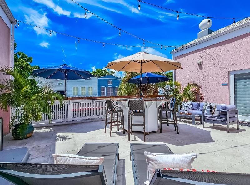 Rooftop Penthouse - image 26