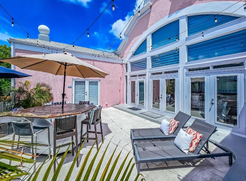 Rooftop Penthouse - image 44