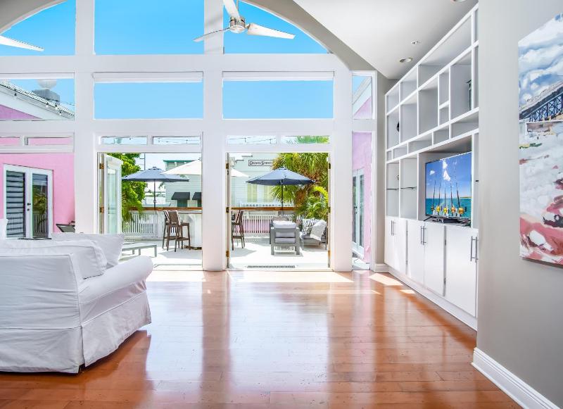 Rooftop Penthouse - image 36
