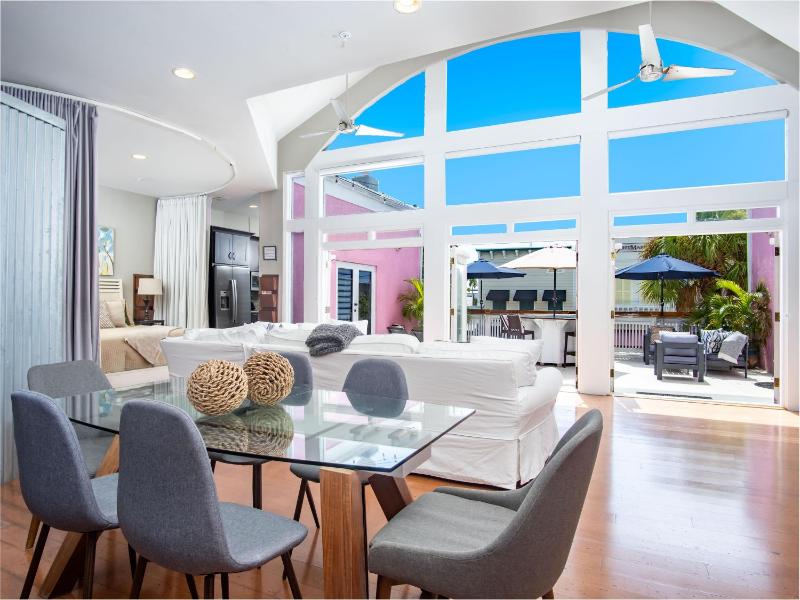 Rooftop Penthouse - image 43