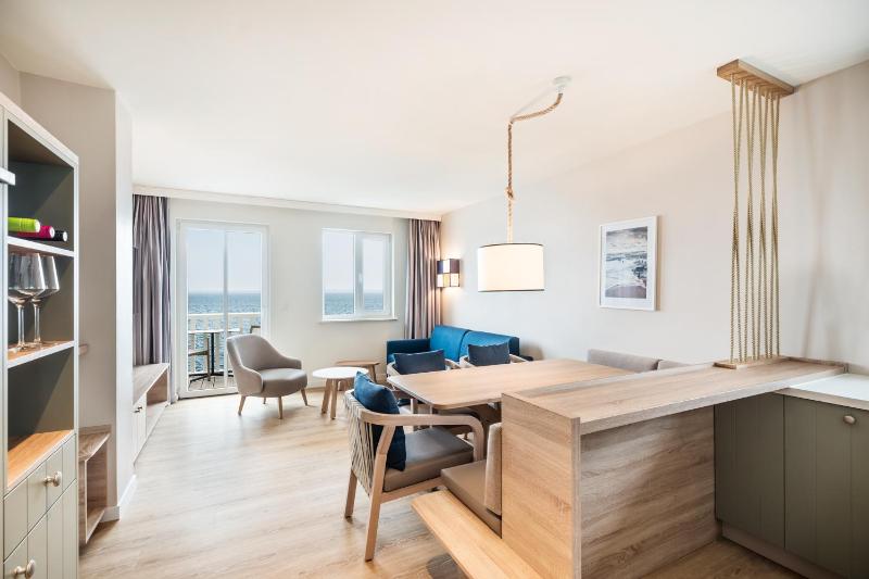 Three-Bedroom Family Apartment image 2