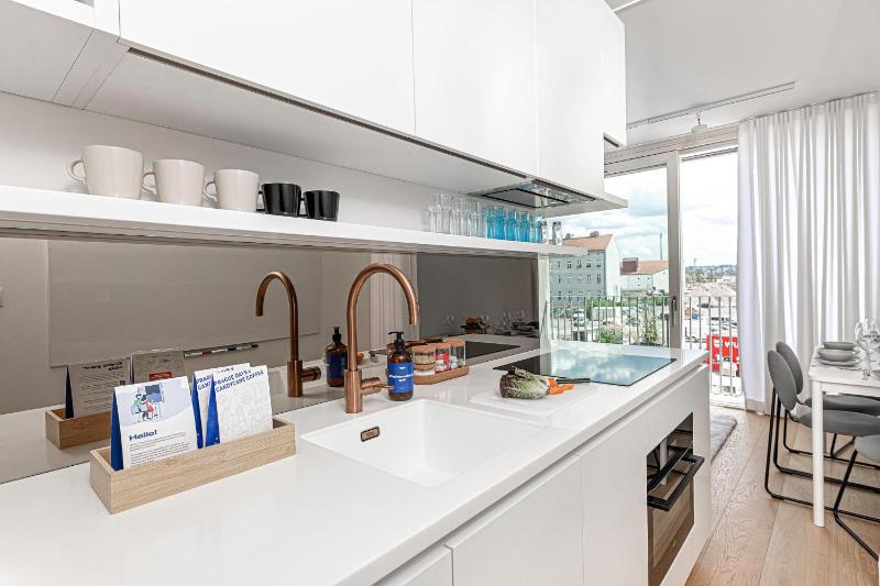 Prague Days - Studio Apartment with Garage Parking and Balcony - image 2