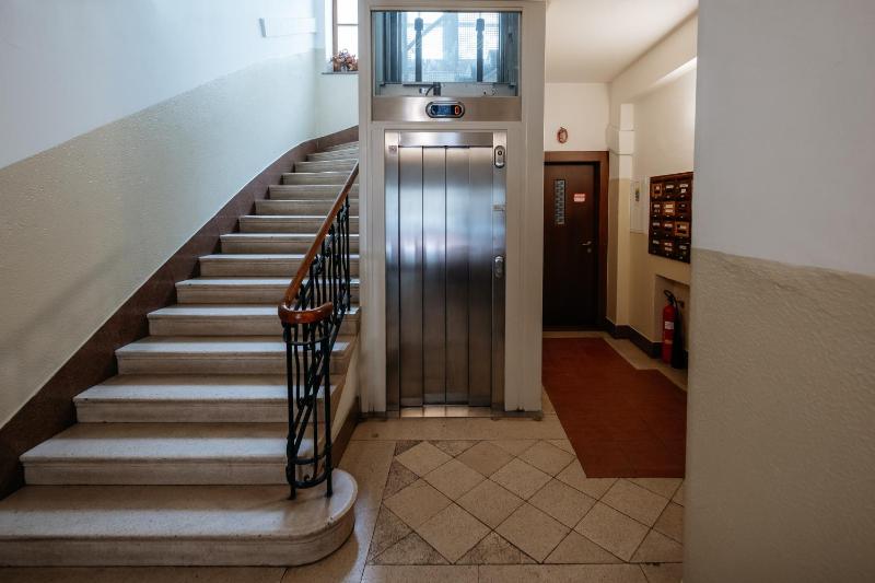 Prague Days - Studio in a prime location with AC close to the Charles Bridge - image 10