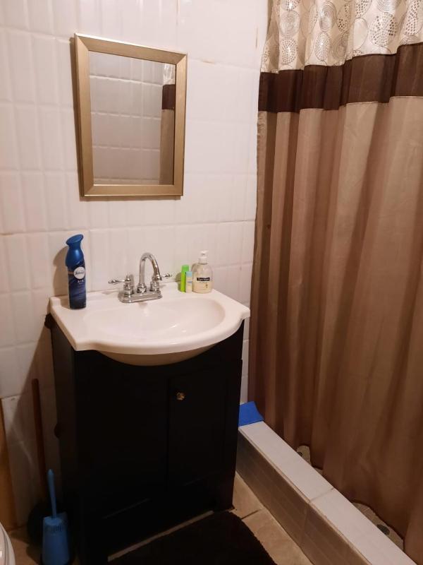 Windsor Apartment - image 7