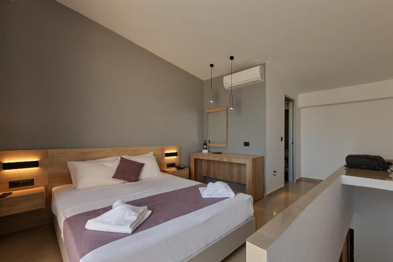 Duplex Quadruple Room image 2