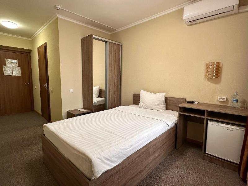 Standard Single Room image 1
