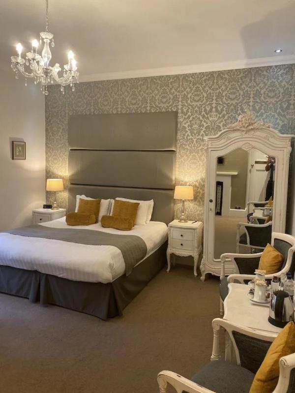 Master Double Room image 1