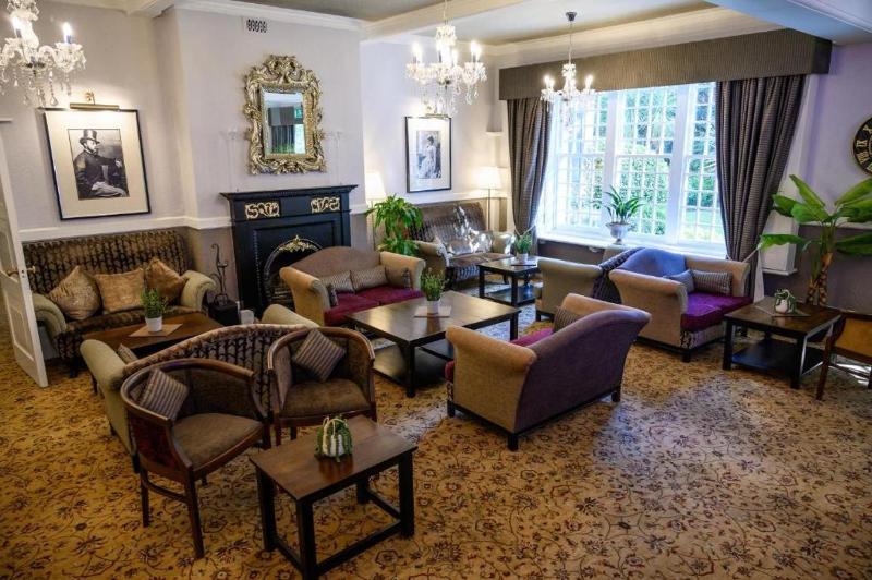 Langtry Manor Hotel - image 13