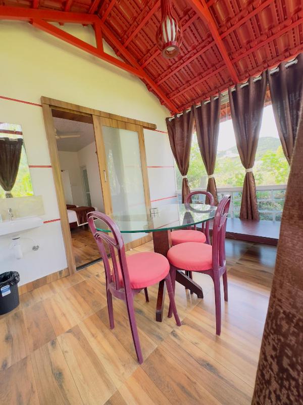 Peakview Homestay - image 19