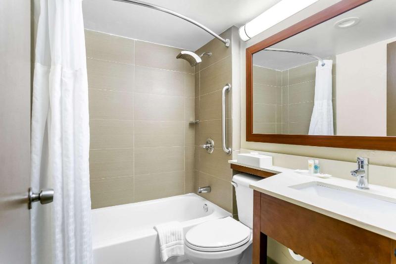 Double Room with Two Double Beds - Non-Smoking image 1