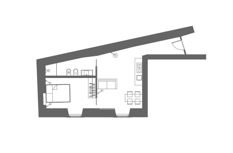 One-Bedroom Apartment - Via Palermo 18 image 2