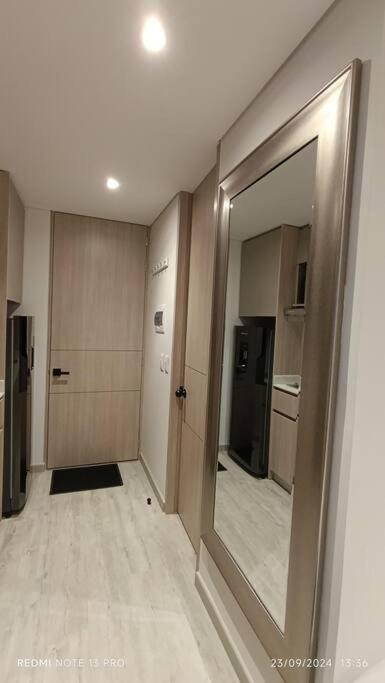 Nuevo Loft cerca a la Embajada Americana Corferias y Agora - image 13