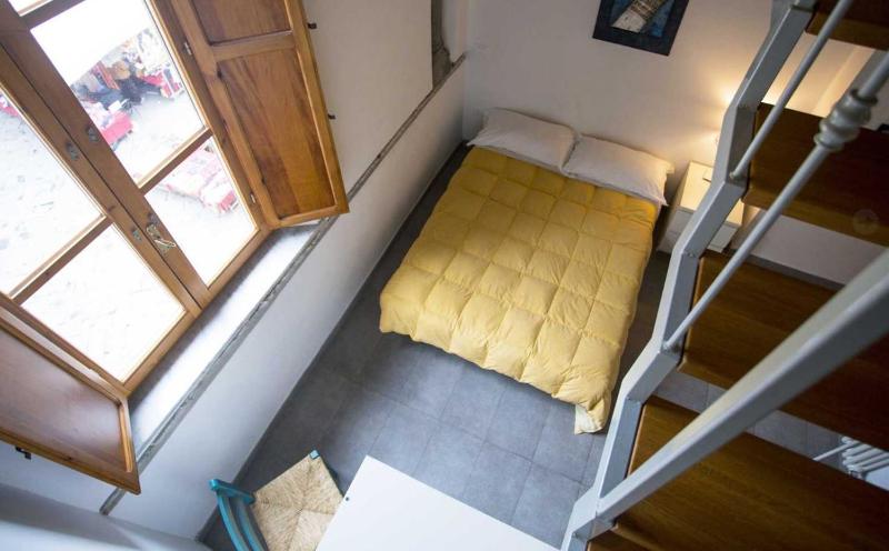 Deluxe Double or Twin Room with City View image 2