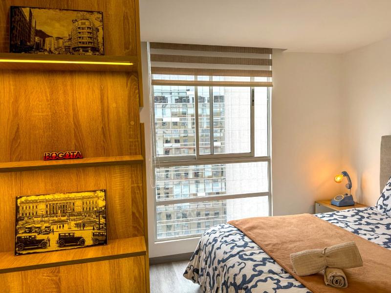 ApartaSuite con la mejor vista en Centro Internacional Bogotá - image 3