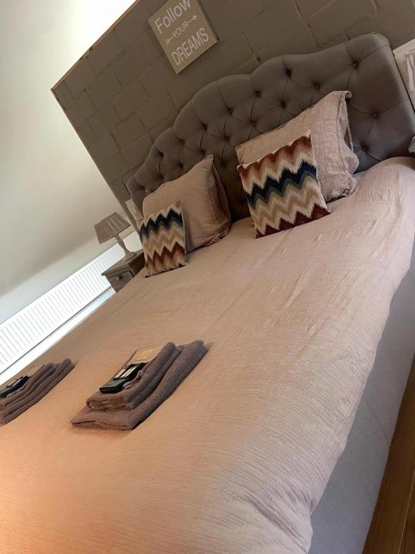Double Room image 3