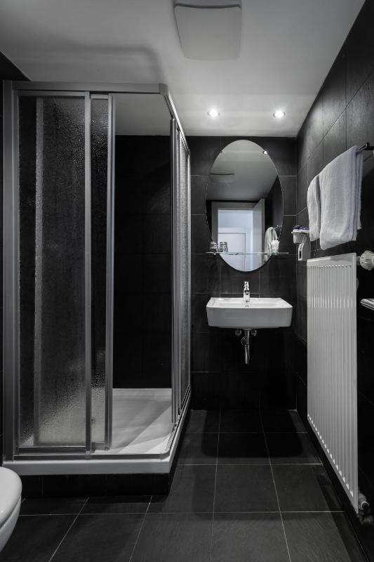 Triple Room image 3