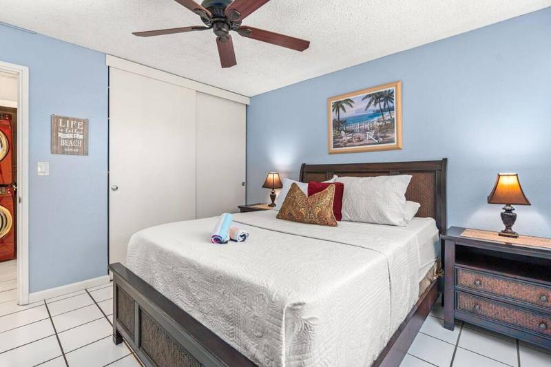 Rear Ocean View 2 Bedroom Single Level Condo at Kamaole Sands 9-305 - image 27