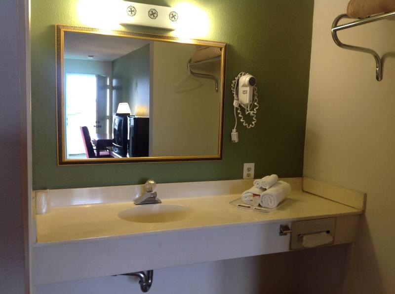 Two-Bedroom Suite image 2