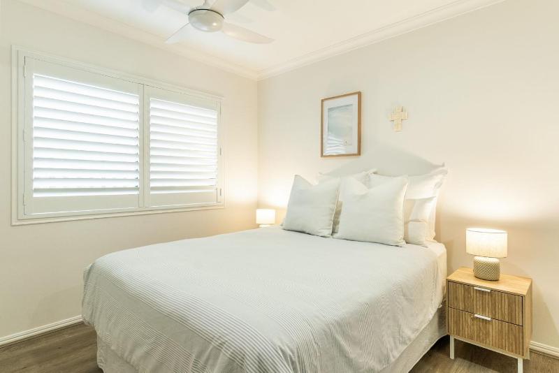 Ocean Links - Modern Beachside Escape Near Pippi Beach - Holiday Yamba - image 11