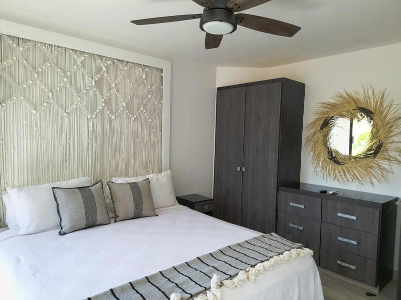 Unit 216-Casa Ricardo-Ocean View RENOVATED - image 11