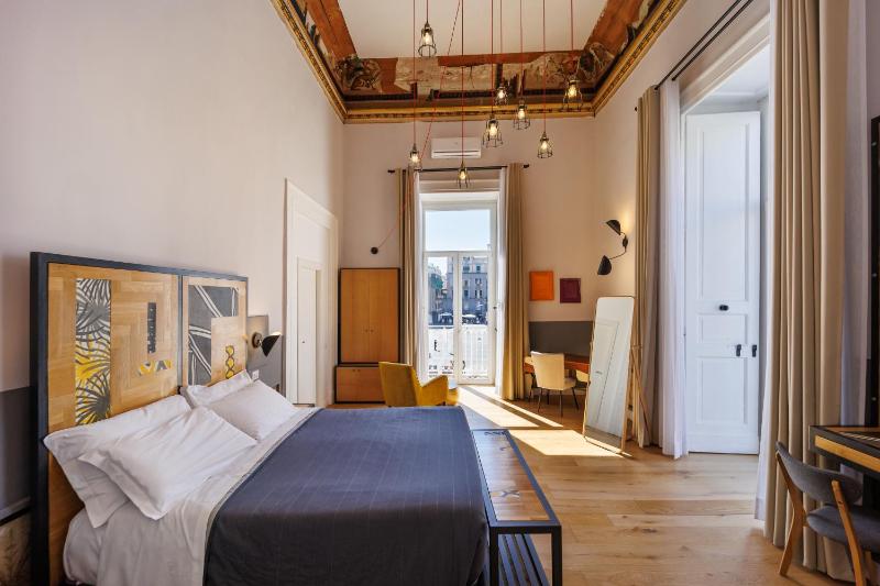 Luxury Triple Room image 1