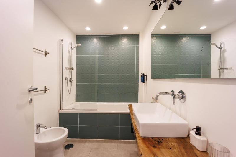 Family Suite with Balcony image 2