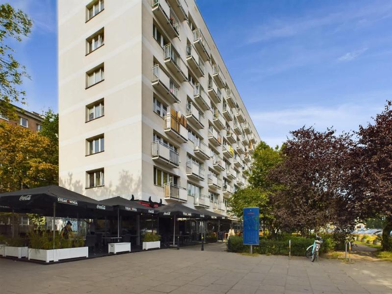 Bright Studio in Downtown Warsaw by Noclegi Renters - image 2