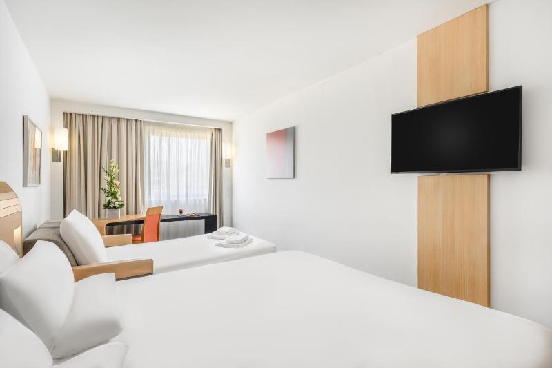 Family Double Room image 2