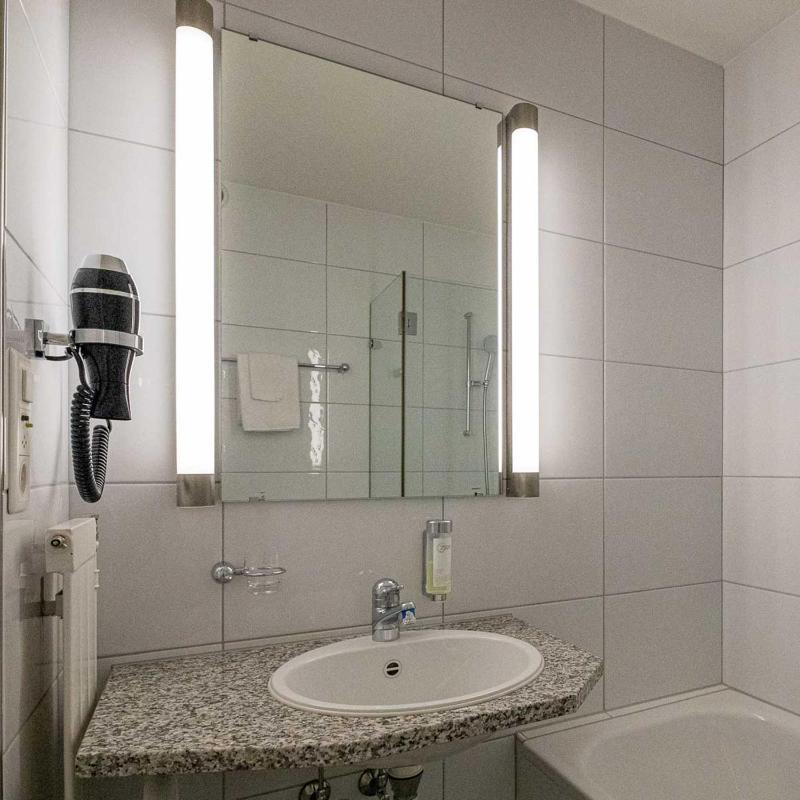 Standard Single Room image 4