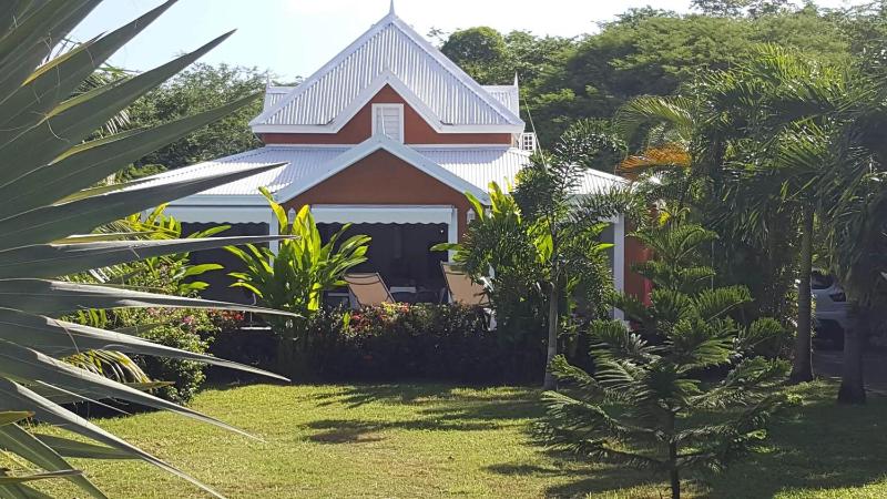 Villa Spacieuse avec Piscine Privée à Saint-François - 120 m² Jardin - image 14