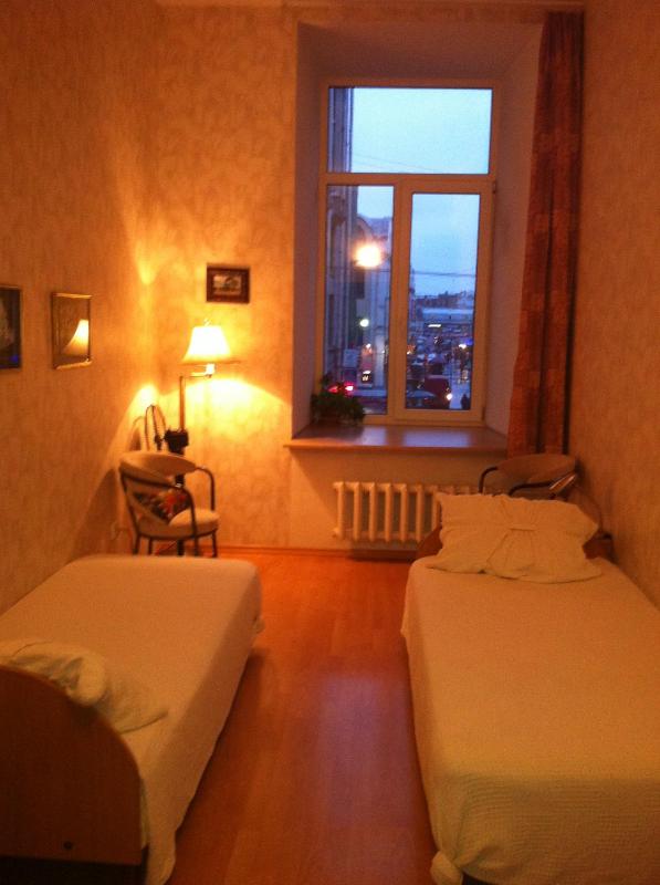 Budget Twin Room image 3