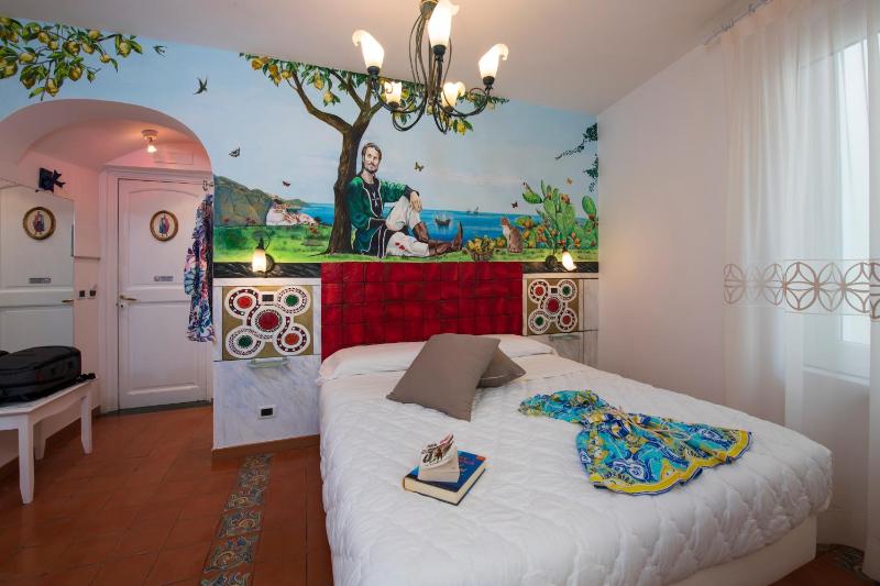 ApartHotel Antica Repubblica in the historical center 2 minutes away100mt from the Sea - image 29