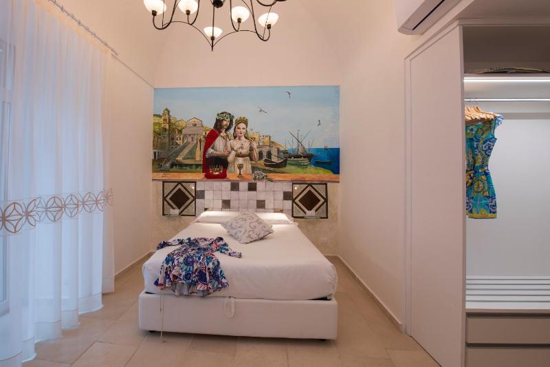 ApartHotel Antica Repubblica in the historical center 2 minutes away100mt from the Sea - image 16
