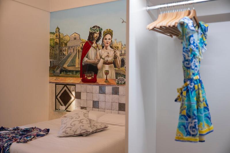 ApartHotel Antica Repubblica in the historical center 2 minutes away100mt from the Sea - image 7