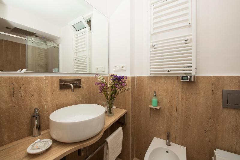 ApartHotel Antica Repubblica in the historical center 2 minutes away100mt from the Sea - image 48