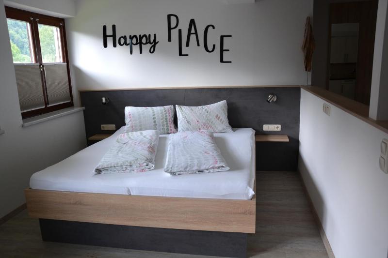 Studio Apartment image 1