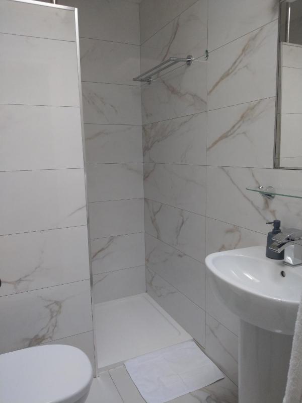 Ash Grove House - image 11
