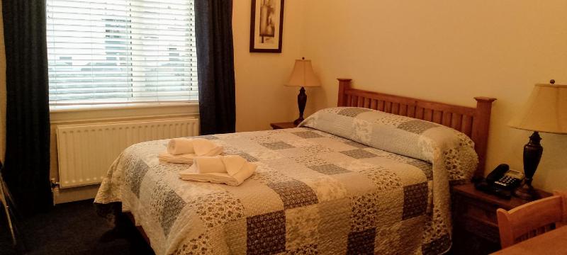 Double Room image 1