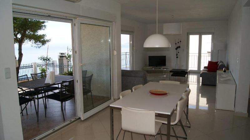 Feelgood Apartments - image 11